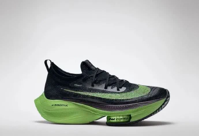  公里|全新Air Zoom alphafly next%跑鞋每公里售价3.80美元，比坐出租车还贵