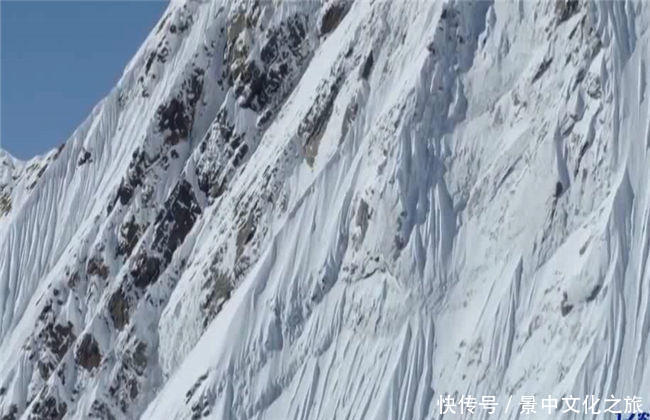 四川之旅：高空视角下的四姑娘山壮美风姿