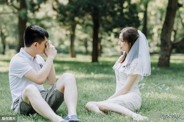  [化妆]爱情最美素颜时，“就是喜欢吻你没化妆的脸！”