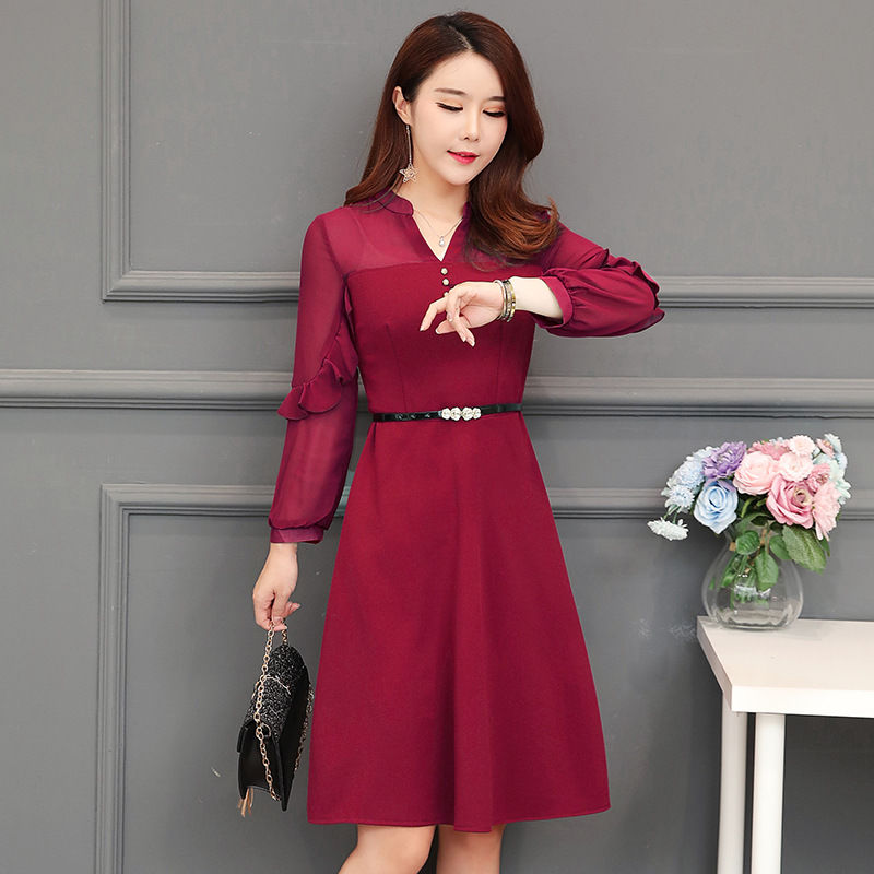 惊讶了!过了50岁的妈妈越来越美,看看这几套连衣裙,气质爆棚