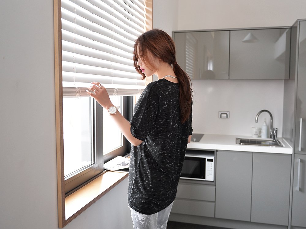 天生寡淡 没什么特别喜欢的东西 除了你