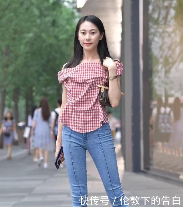  气质|百搭不过牛仔裤,穿上美感十足,彰显女神时尚魅力,散发青春气质
