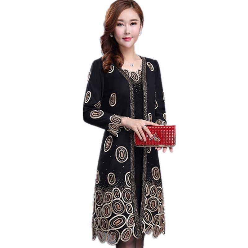 过了五十岁就穿这样的妈妈装，优雅舒适又减龄，人见人夸