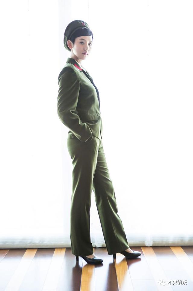 从主持人转型演员成功的不多,《芳华》中的李