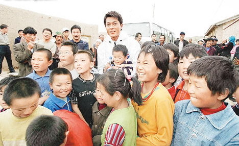 卓伟再次盯上古天乐，爆料的内容让网友们深思，表示：支持卓伟！