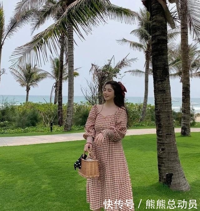  『显瘦』微胖女生穿搭要显瘦，这些简约休闲的时尚穿搭，或许是你的菜！