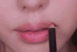  「UFO」美妆护肤UFO丨连pony高手都不得不爱的“勃艮第妆”打开新微熏方式！