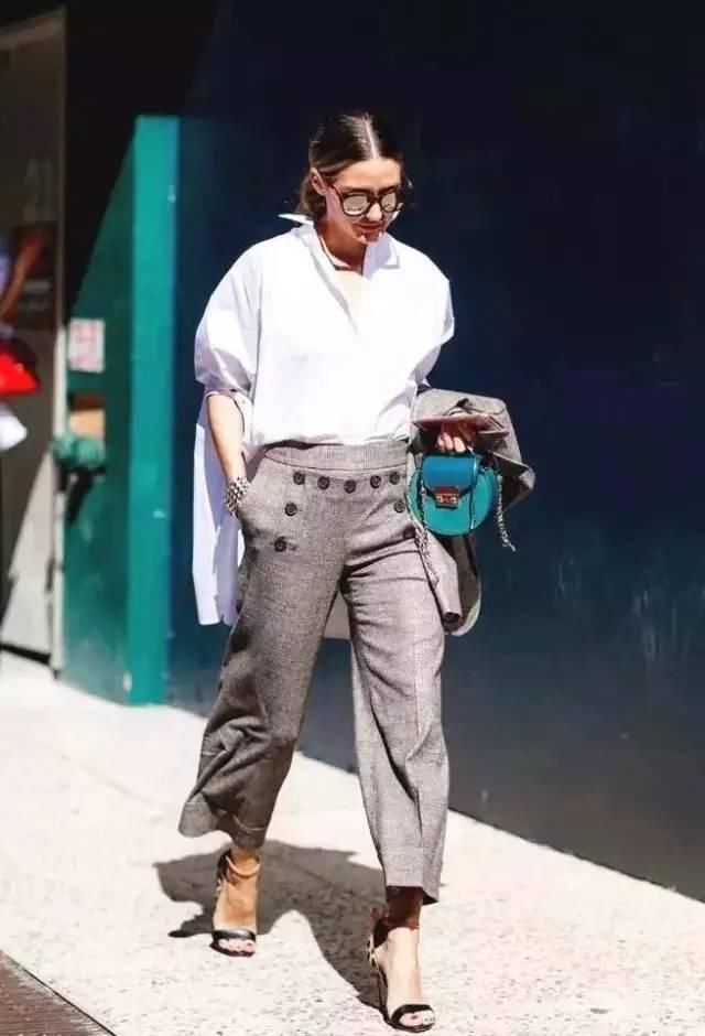 鞋子穿不对，阔腿裤再美也白费!