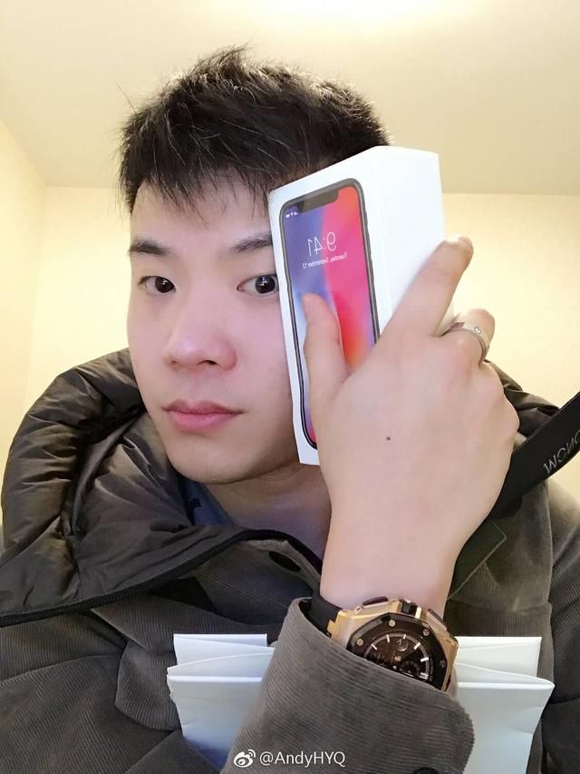 黄毅清否认是富二代,称:即使承认也是把自己赚的钱说是爸妈给的