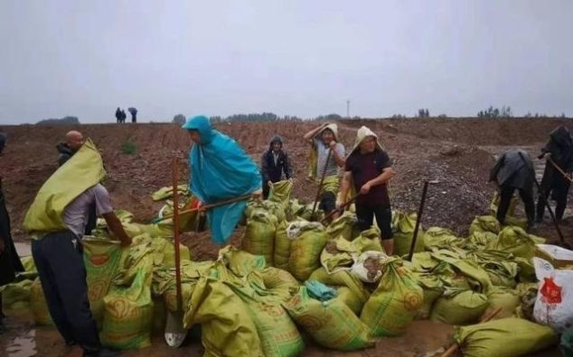 潍坊高铁北站附近险被淹，住建局抽、堵、疏、通“妙手回春”
