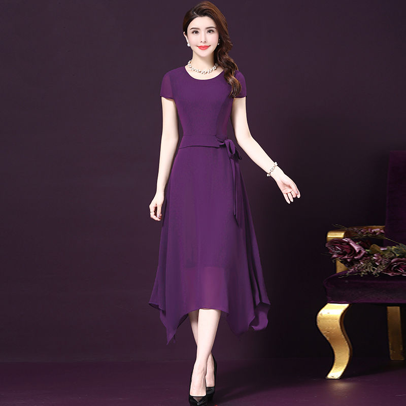 不得了，60后老婆穿这大码素雅裙，真是太美了，美出新高度