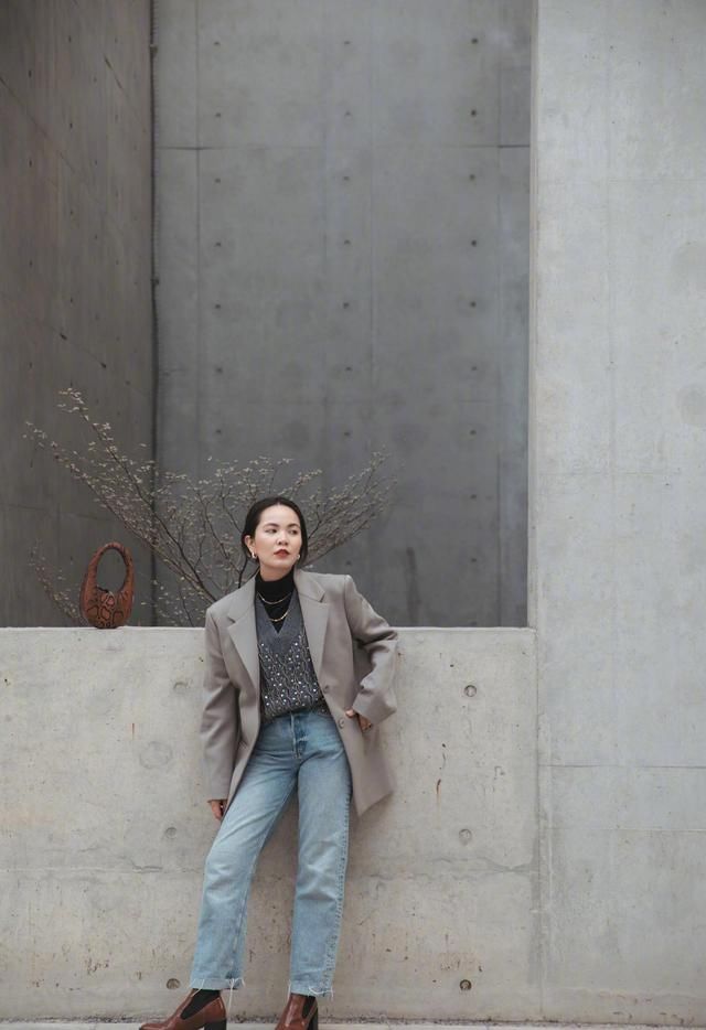 #会给人一#春天不知道穿什么,试试这些超火的单品,经典又百搭哦