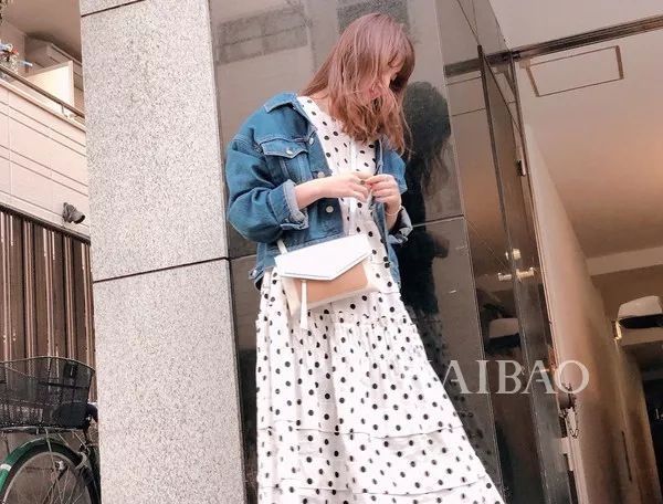 好奇| 霓虹素颜最美女星是30岁的她?翻完她的Ins我才真的服了...