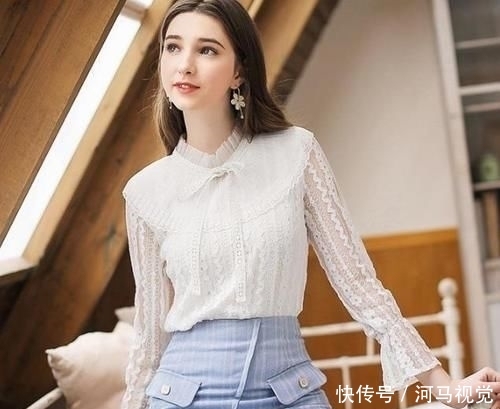 半身裙@还有人在秋天穿连衣裙?换这三套应季的搭配看看,通勤约会都能穿