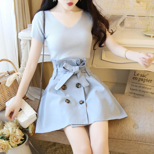 难怪老婆把去年衣服全扔了,原来今秋流行小香风,美的款款想买