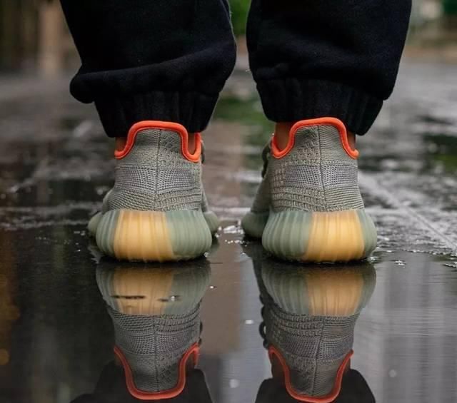  [鼠尾草]业务量超大型：Yeezy 350＂鼠尾草＂推迟后我国总算打开预定开售！