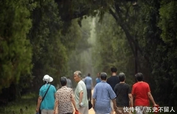 到了2030年中国会有多少人口？专家：不是开玩笑