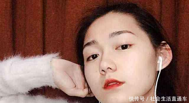 学生装的她抖音点击量过亿, 碾压吴宣仪程潇, 罗