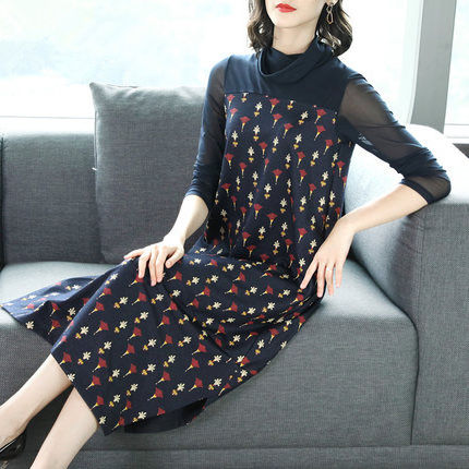 女人若到了中年，建议秋天买件这种高级秋裙，虽贵~但美得不得了