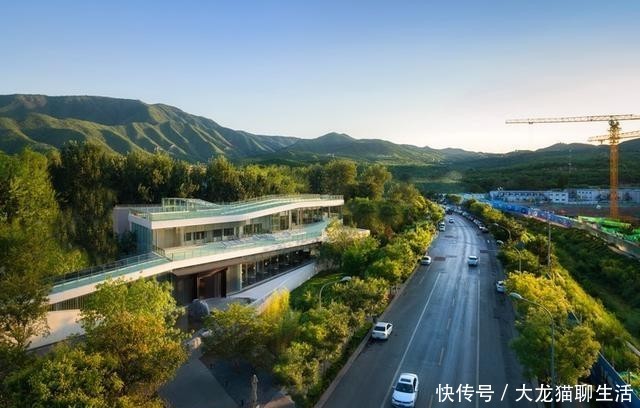 五里春秋泛文化艺术中心