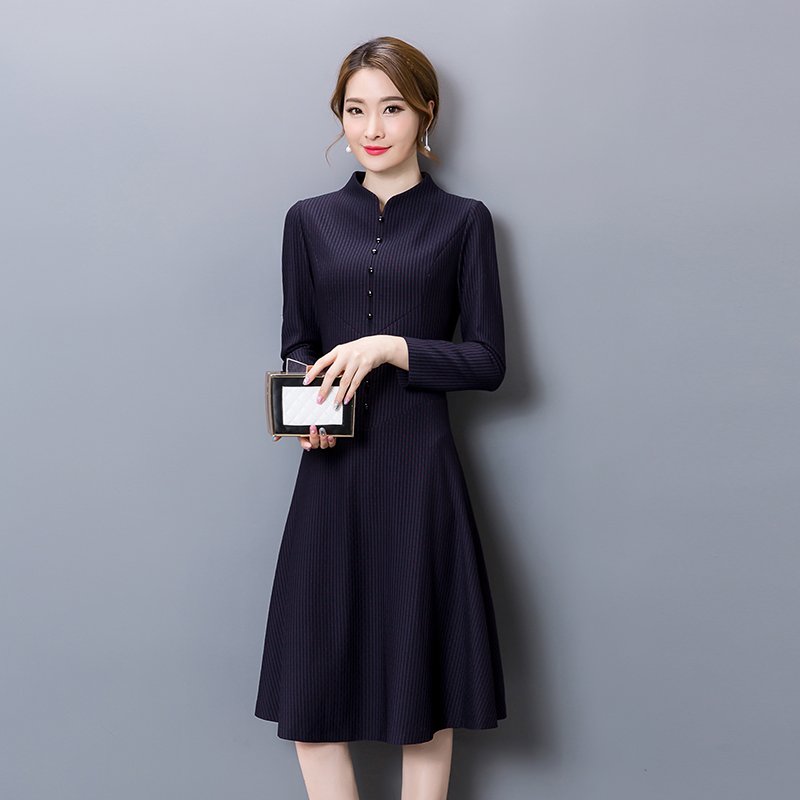 女人若胖,打底裤快扔了!国庆旅行建议多穿秋裙,遮肉又高贵