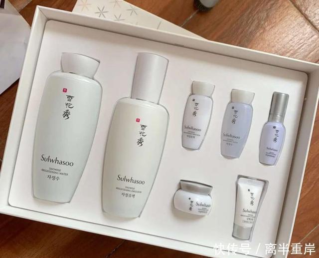 『抑制黑色』女人过了30岁,哪些美白精华值得入手?