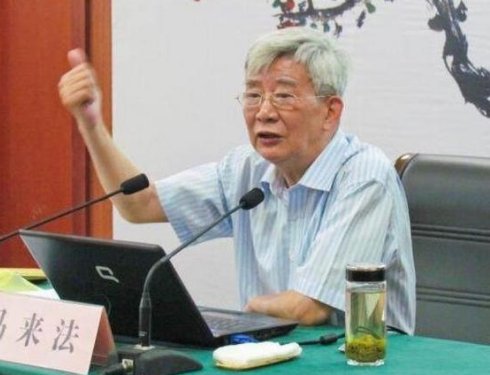  #可知#你以为马云是白手起家？你可知，他的父亲名气也很大！