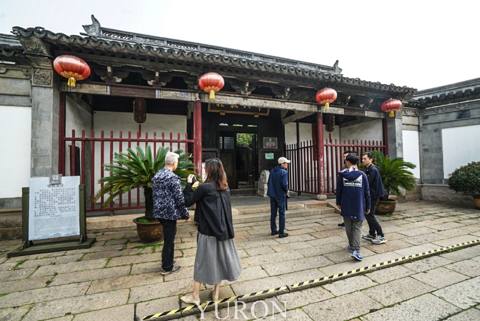 中国最委屈古镇：200元包吃住可玩2天，却被黑成“最坑”古镇