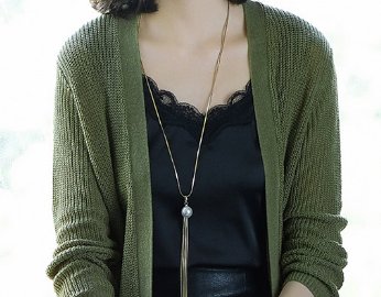 中秋快到了，别穿裙子，50岁妈妈穿新小衫，一款比一款减龄