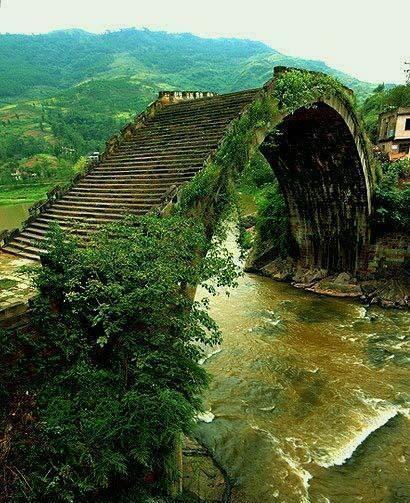 带你走进四川的这座彩虹桥,修建于清朝1866,距今已有153年历史