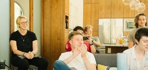 『得不偿失』老板快下班的时候发红包,抢还是不抢?过来人教你这么做