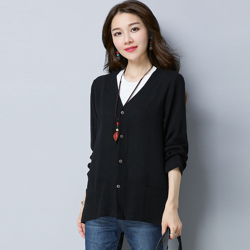 9月闷热穿毛衣太早，没有棉麻装透气!初秋流行棉麻小衫，真舒适