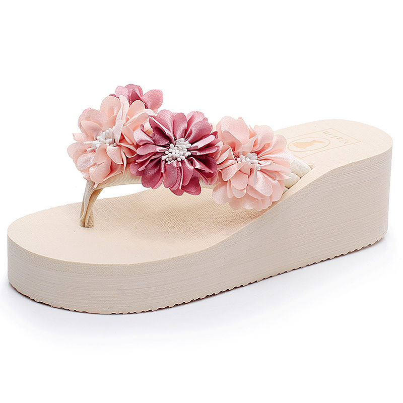 男人超喜欢女人这样穿凉鞋，小巧玲珑的设计，展现时尚个性的你