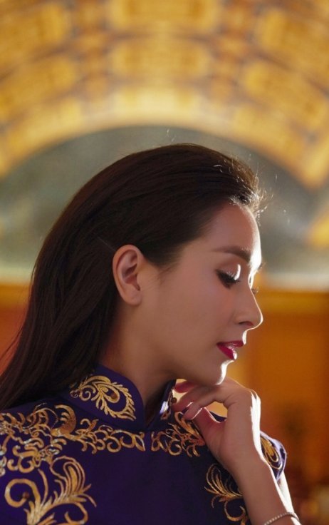 杨恭如旗袍大片，完美的展示了东方女性的高贵优雅的气质