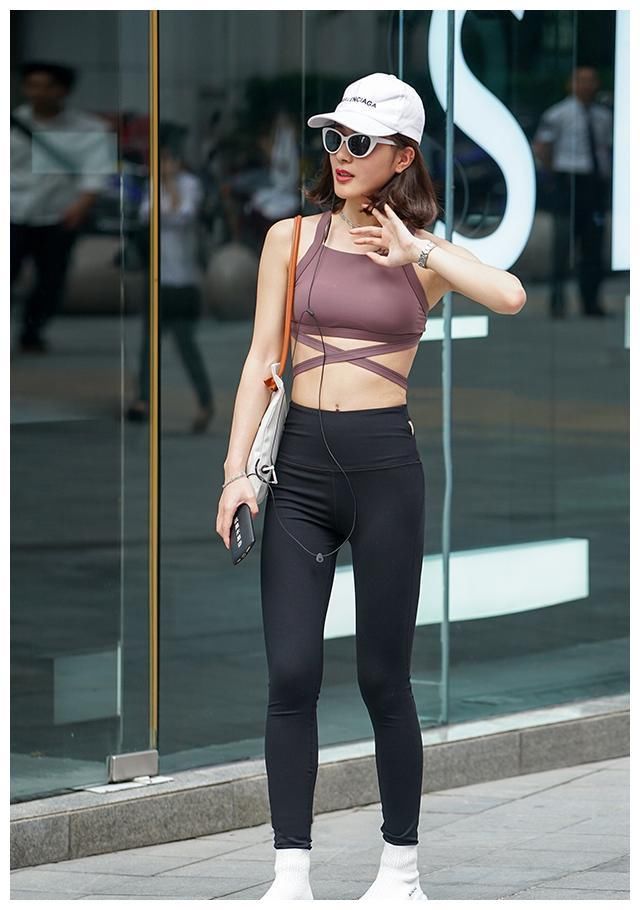 美图：我只中意图2美女，身材太美了，是我心中完美的对象！