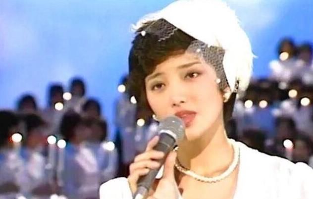 【山口百惠】山口百惠隐退后嫁给三浦友和，他们现在过得怎么样？