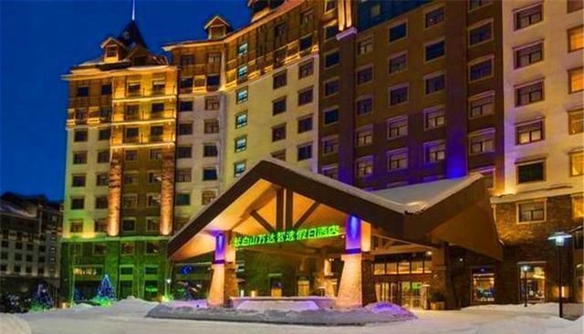 东北这座“万达”冷冷清清，几乎是一座空城，网友：还我青山绿水