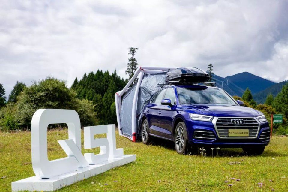 2018年初秋，“琉璃蓝色”必火!