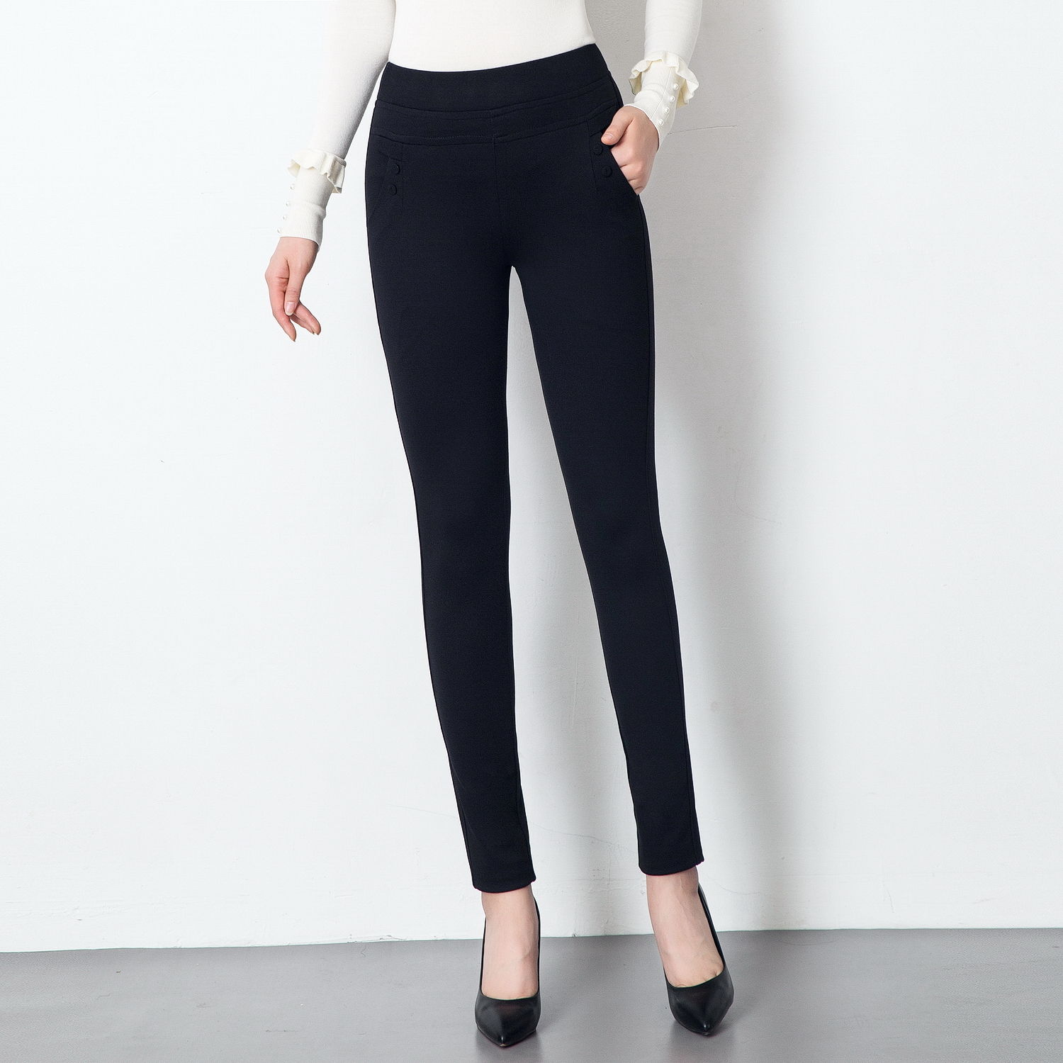 头次遇见如此洋气的长裤，什么秋裙、打底裤通通靠边站，美翻了