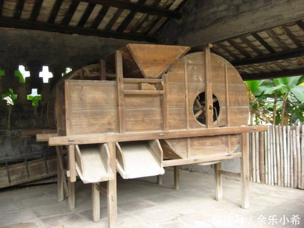 农村五件老物件，第一件价值上万，最后一件却被禁用，你认识吗