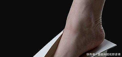 家里有这种鞋子, 预示着夫妻缘尽, 家家财难聚, 赶紧扔的远远的!