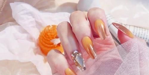  【感觉】春天就要活泼一点，7款黄色系的美甲，能可爱，可淑女，有个性！