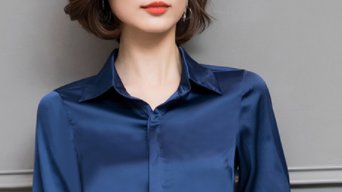 出差回来，老婆穿洋衫+铅笔裤，去机场接我，简直是迷人的小妖精