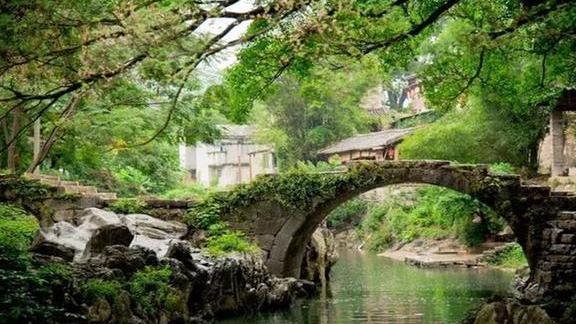 我国最“良心”的古镇,看似亲民的门票,一进去就后悔了