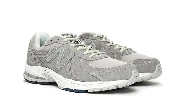  「元祖」奶油白、元祖灰！这两双 New Balance 860 质感真高级
