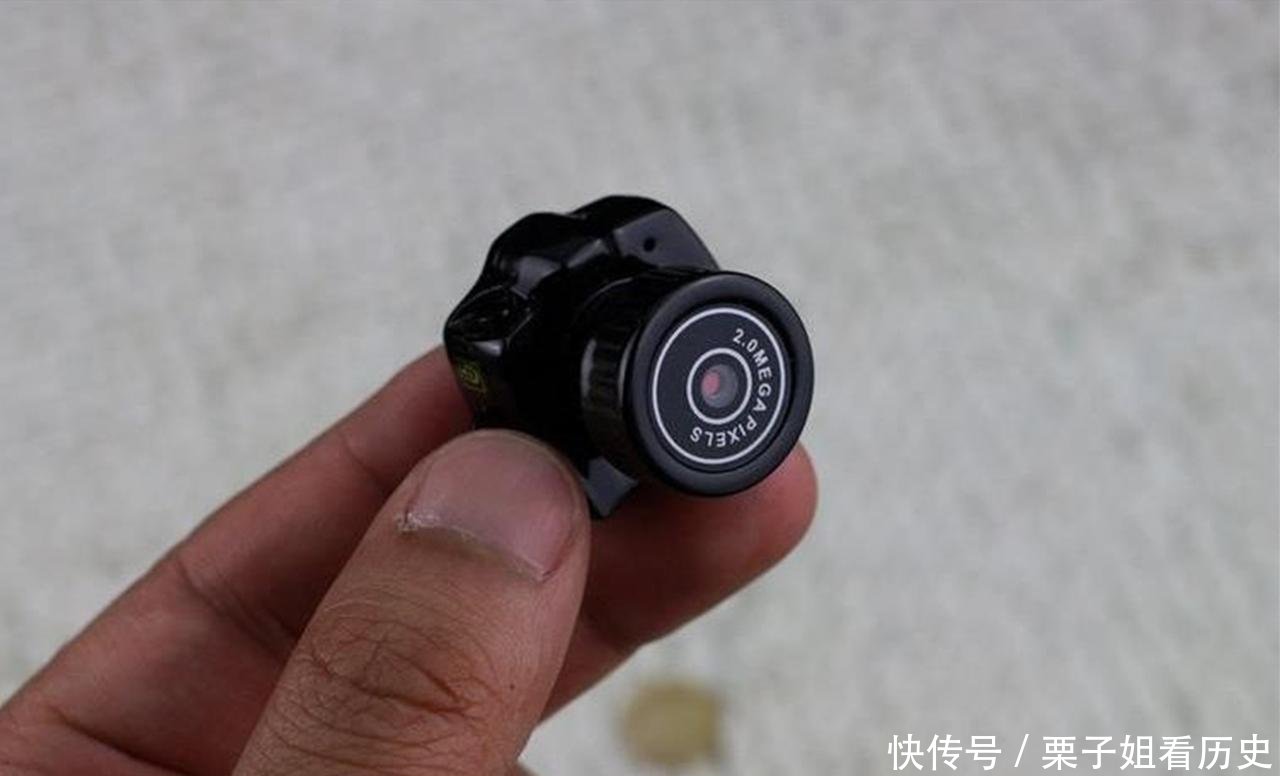 聪明人住酒店都会做两件事，一是进房先不开灯，二是拔电视机插头