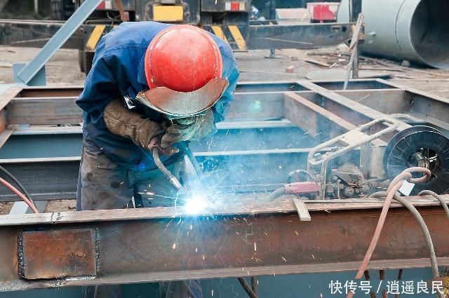  在外■在外打工不容易，这3种工作再挣钱别做，有3种行业很适合