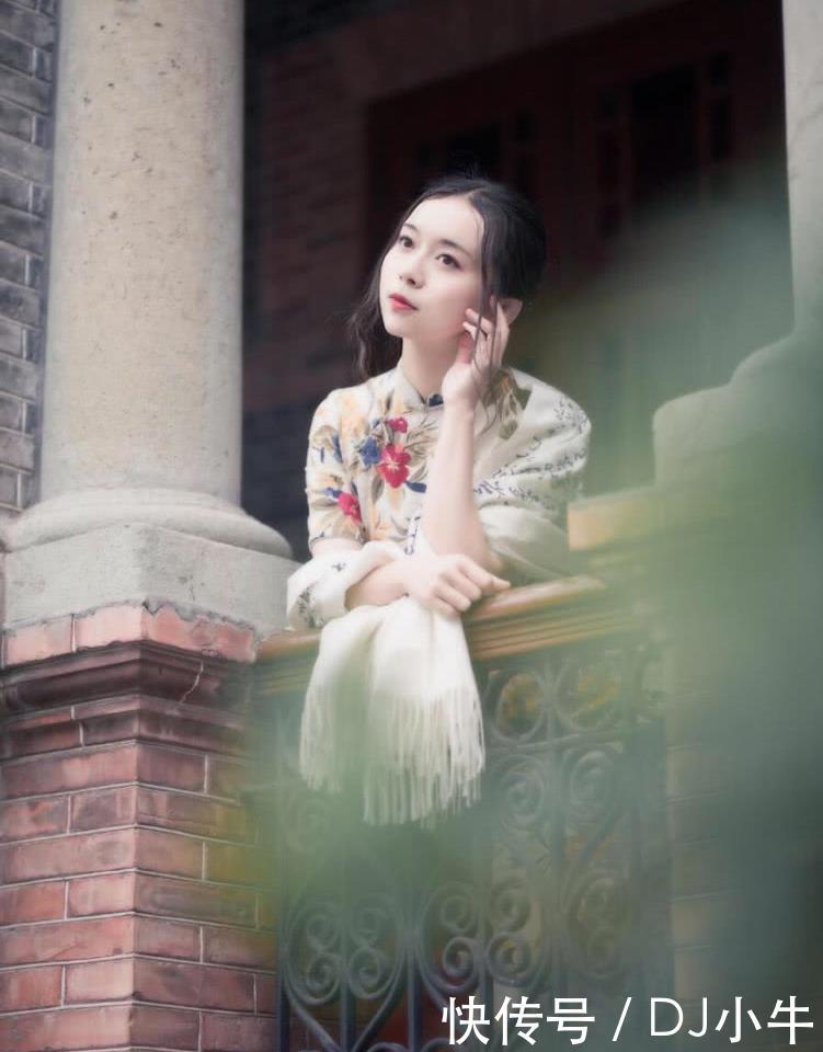 【尽在不言中】组图:一袭旗袍多少美,一切尽在不言中