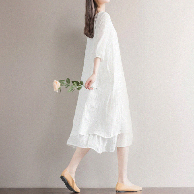 七月的高温高温别傻傻的穿长裤了，今年流行连衣裙，穿上确实洋气