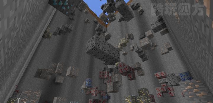 我的世界: 直通基岩的天坑峡谷? 7年老MC头回见到这样富的种子